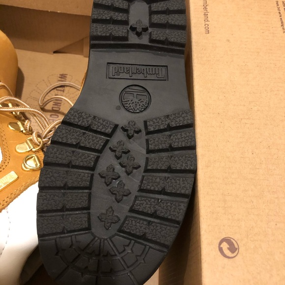 Timberlands - Picture 5 of 5